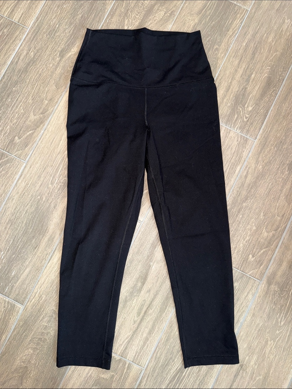 Yogalicious Black High-Waist Cropped Leggings